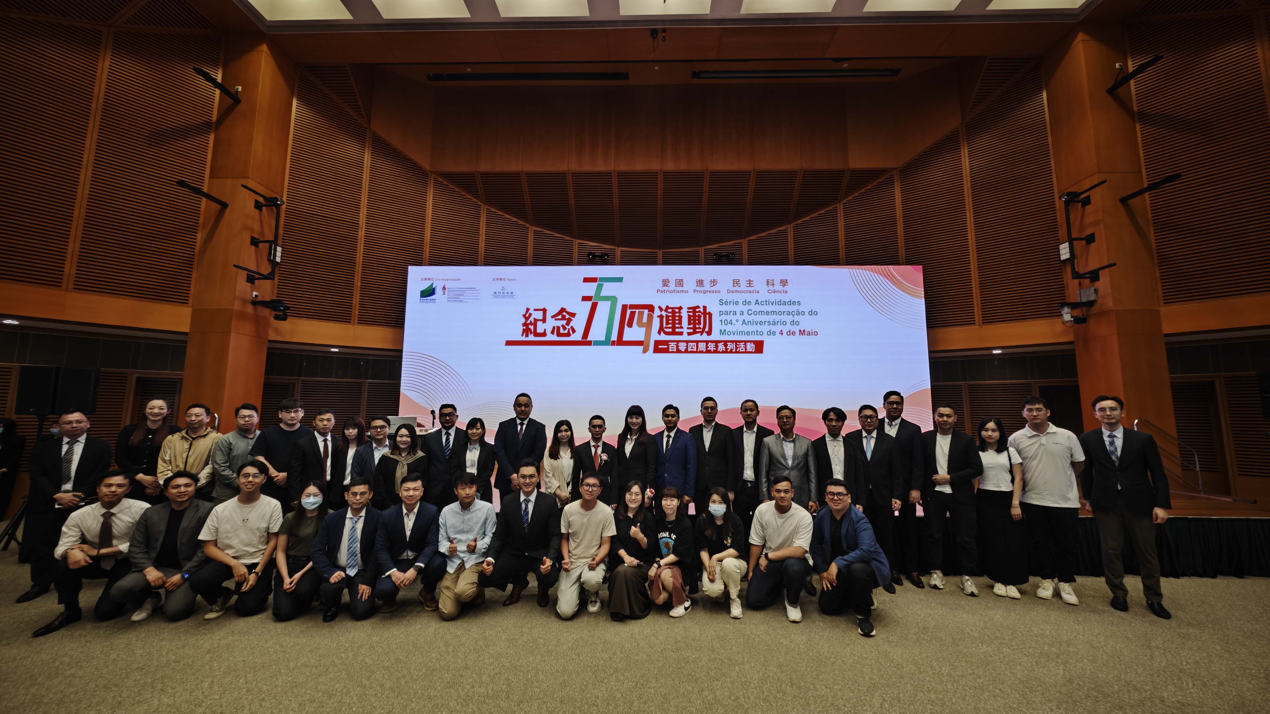 b0e6b4cc397c088963792c70c13d43c.jpg b0e6b4cc397c088963792c70c13d43c.jpg