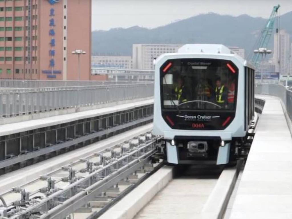 gui000_1024.jpg gui000_1024.jpg